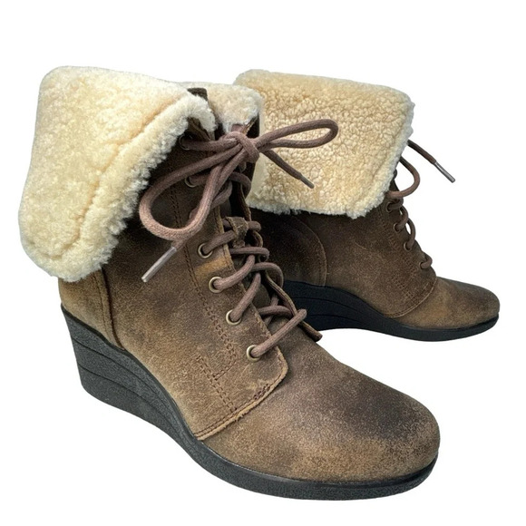 UGG Women Zea Brown Suede Waterproof Shearling Lined Wedge Boots Size 7 - Picture 1 of 12